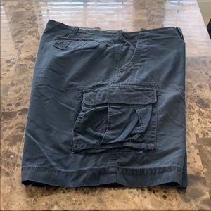 Size 48 Black Cargo Shorts